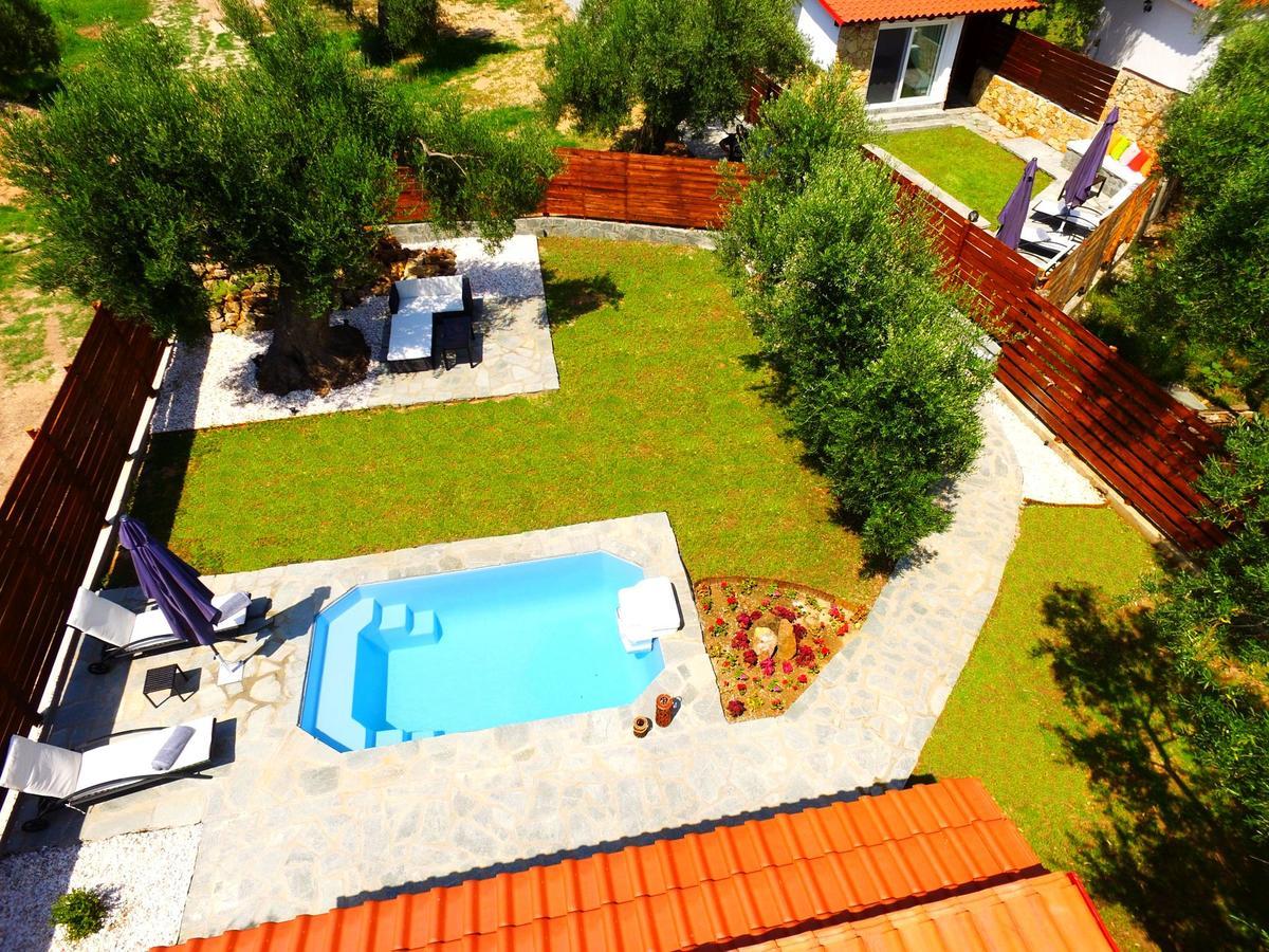 Salonikiou Beach Apartments & Villas Agios Nikolaos  Exterior photo